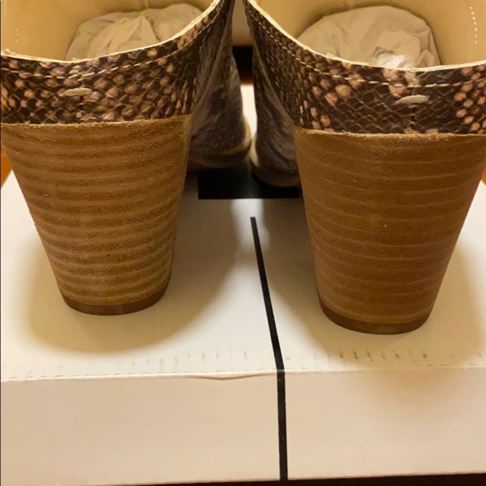 NWT Dolce Vita Snake Print Mule - Picture 6 of 7